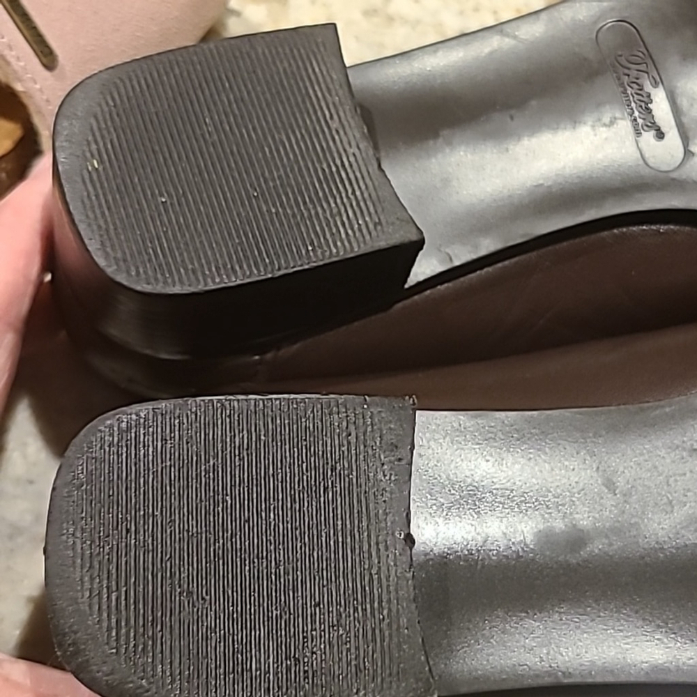 Trotters "Allison" Mocha Leather loafers with block heel. Sz. 10 N. (#1592) - Picture 10 of 12